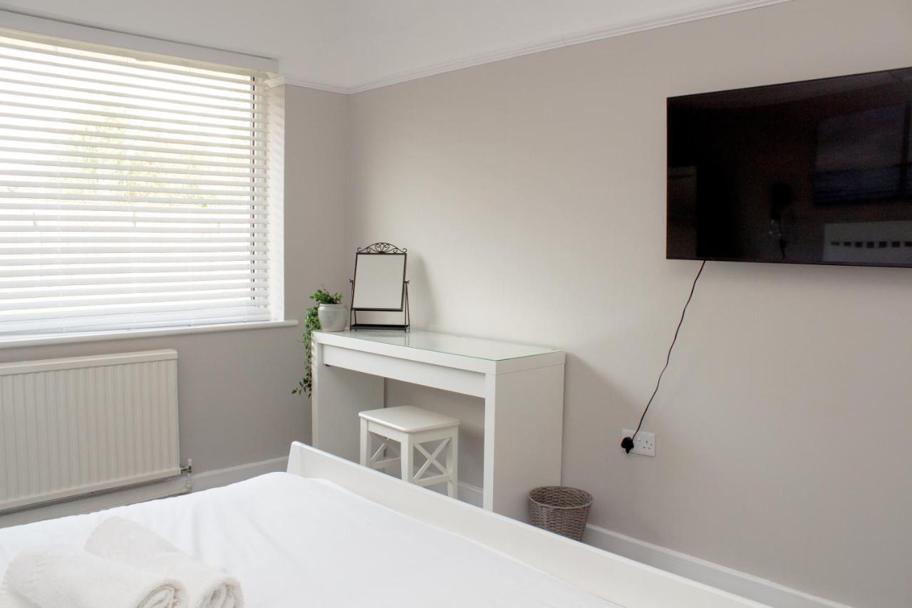 Cosy 3Bed Bungalow In West Kirby, Free Parking Frankby Екстер'єр фото